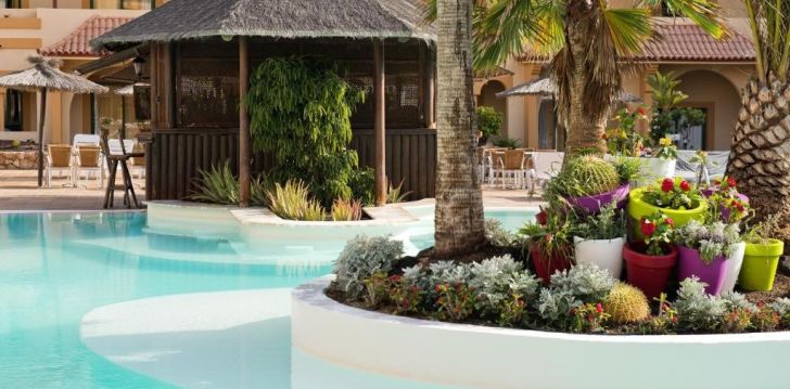 Tavęs laukia poilsis Ispanija įsikūrusiame ELBA LUCIA SPORT & SUITE HOTEL