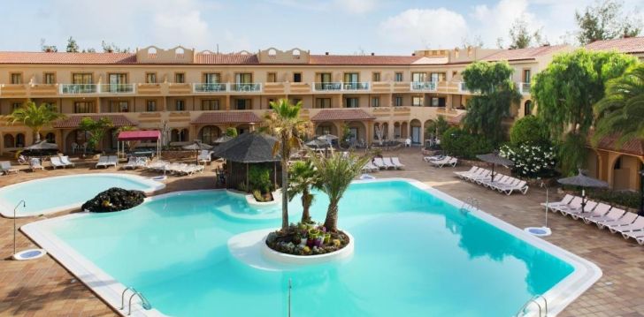 Patogus viešbutis jūsų kelionei – 3* ELBA LUCIA SPORT & SUITE HOTEL