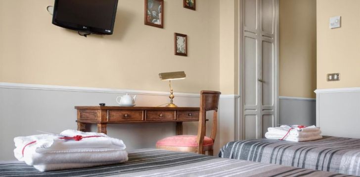 Viešbutis GRAND HOTEL COLONY įsikūręs Italija.