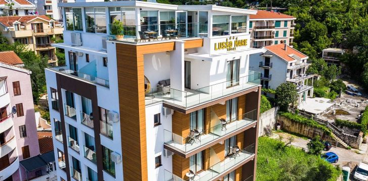 apsistokite LUSSO MARE BY AYCON viešbutyje už gerą kainą. 