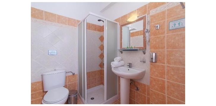 Planuoji kelionę į Graikija? apsistokite 2 viešbutyje POSEIDON BEACH. 