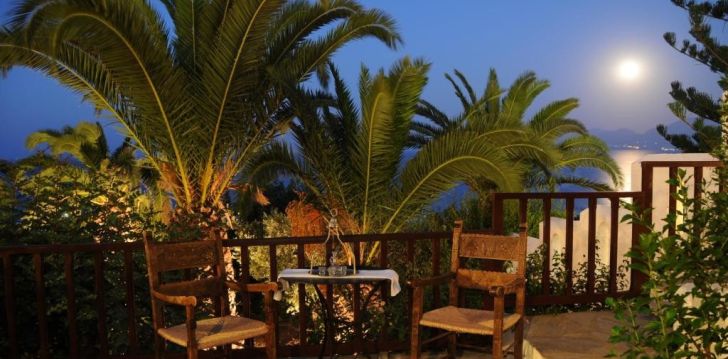 Tavęs laukia poilsis Graikija įsikūrusiame HERSONISSOS VILLAGE HOTEL & BUNGALOWS