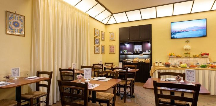 Viešbutis GRAND HOTEL EUROPA įsikūręs Italija.