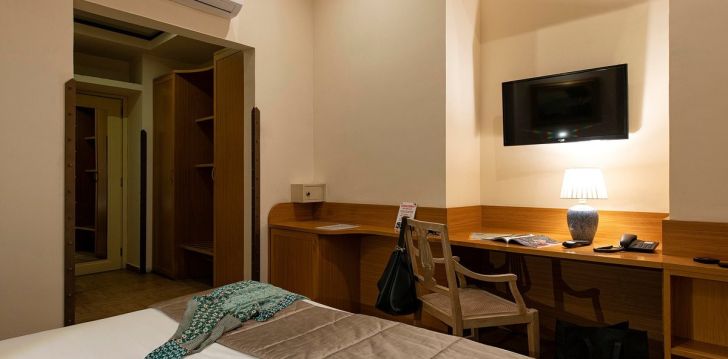 Viešbutis GRAND HOTEL EUROPA įsikūręs Italija. 