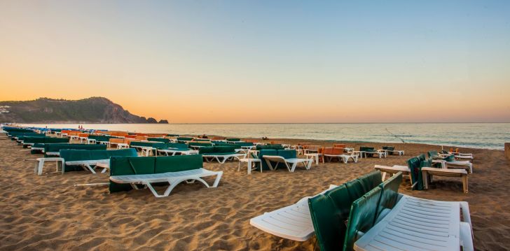 Viešbutis KLEOPATRA ROYAL PALM HOTEL įsikūręs Turkija. 