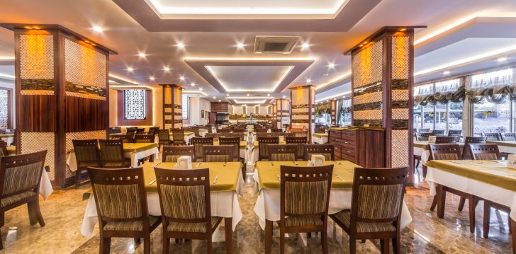 Jaukus viešbutis KLEOPATRA ROYAL PALM HOTEL, jūsų atostogoms