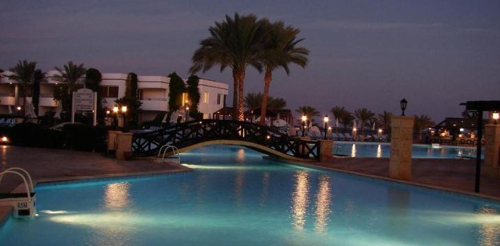apsistokite QUEEN SHARM RESORT (EX. VERA CLUB QUEEN SHARM BEACH) viešbutyje už gerą kainą.