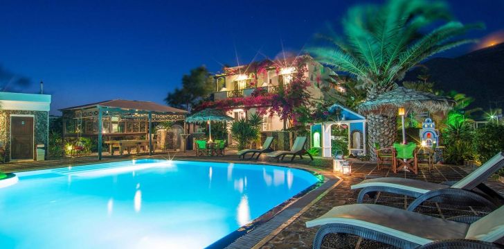 Atostogos Graikija – apsistokite viešbutyje HOLIDAY BEACH RESORT