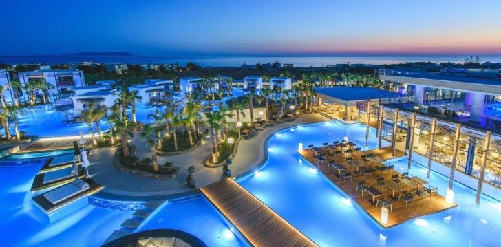 STELLA ISLAND LUXURY RESORT & SPA - klientų vertinamas, kaip geras kainos ir kokybės santykis. 