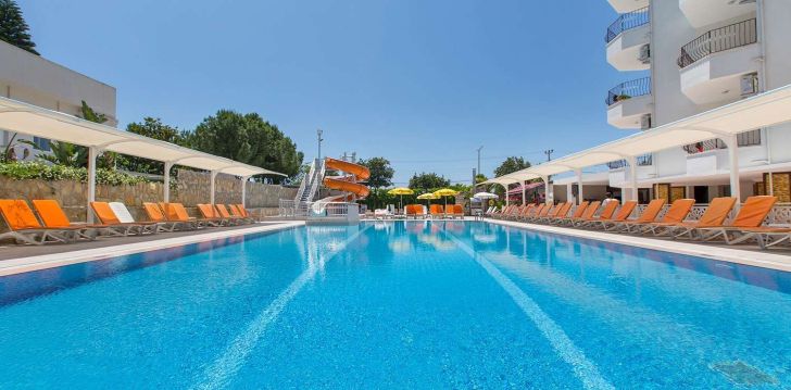 SIDE RESORT ANEX (ex. OZ SIDE) - klientų vertinamas, kaip geras kainos ir kokybės santykis. 