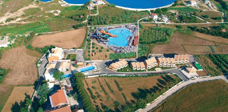 IONIAN SEA – viešbutis su vandens parku ir daug pramogų - klientų vertinamas, kaip geras kainos ir kokybės santykis. 