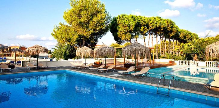 Atostogos Graikija – apsistokite viešbutyje IONIAN SEA – viešbutis su vandens parku ir daug pramogų