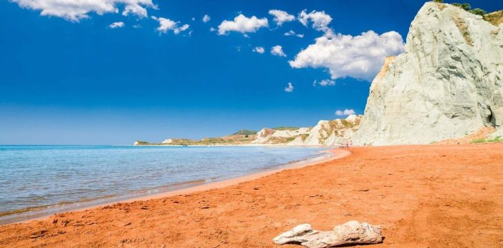 Geras kainos ir kokybės santykis atostogoms - viešbutis CEPHALONIA  PALACE – puikus pasirinkimas graikiškoms atostogoms šalia smėlio paplūdimio