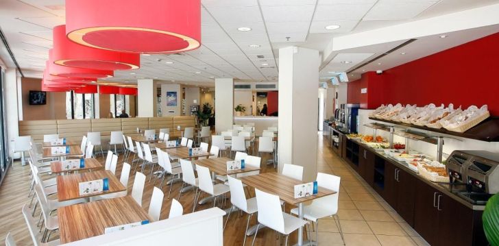 Apsistokite TRAVELODGE BARCELONA POBLENOU viešbutyje už gerą kainą. 