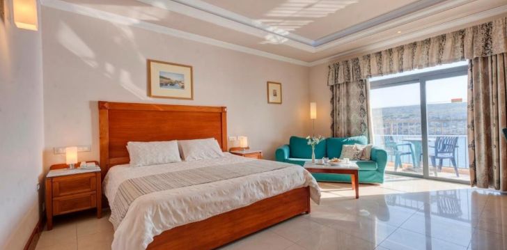 viešbutis PARADISE BAY RESORT HOTEL įsikūręs Malta.
