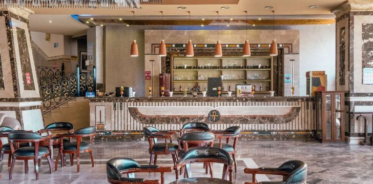 geras kainos ir kokybės santykis atostogoms - viešbutis AMC ROYAL HOTEL & SPA