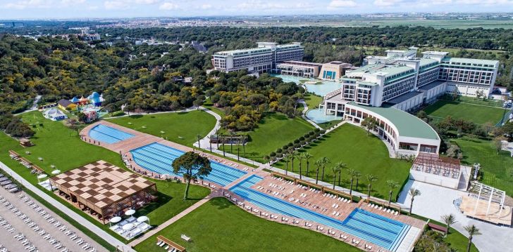 Apsistokite RIXOS PREMIUM BELEK viešbutyje už gerą kainą. 