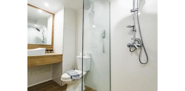 Planuoji kelionę į Graikija? apsistokite 4 viešbutyje KRESTEN PALACE HOTEL.