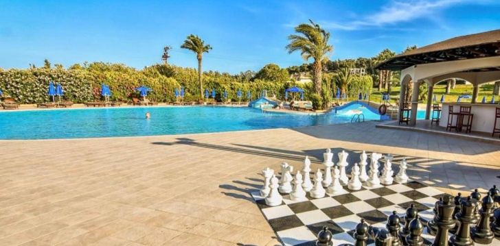 Viešbutis KRESTEN PALACE HOTEL įsikūręs Graikija. 