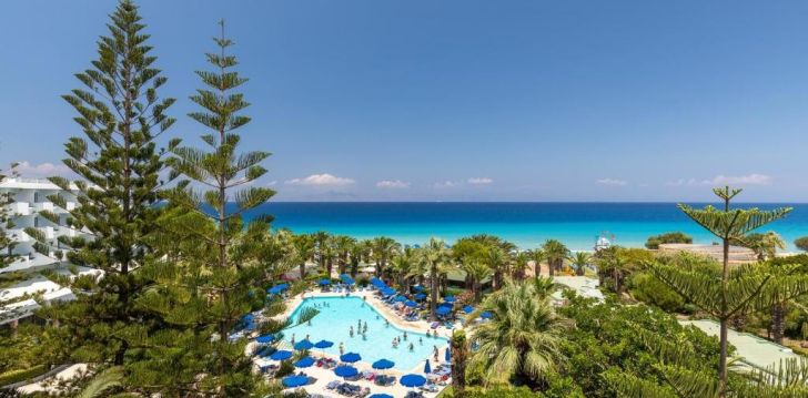Jaukus viešbutis BLUE HORIZON PALM BEACH HOTEL & BUNGALOWS, jūsų atostogoms