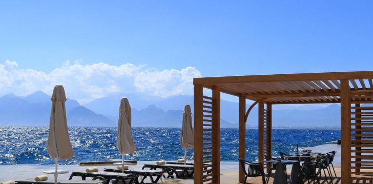 Apsistokite AKRA V HOTEL viešbutyje už gerą kainą. 