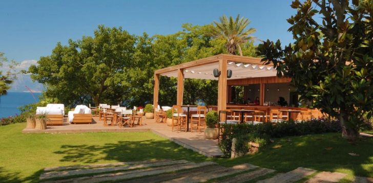 Viešbutis AKRA V HOTEL įsikūręs Turkija.