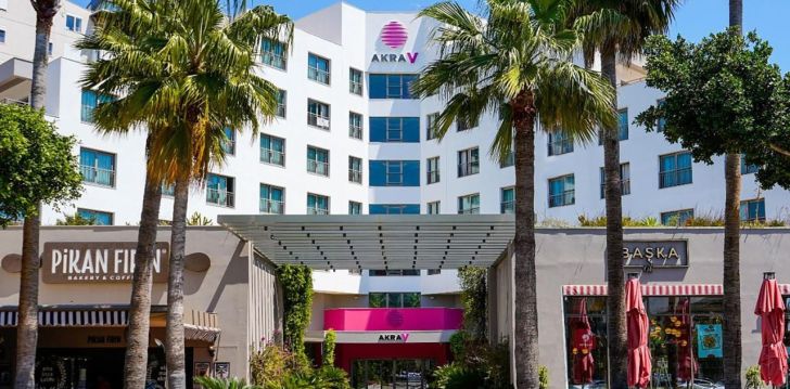 Jaukus viešbutis AKRA V HOTEL, jūsų atostogoms