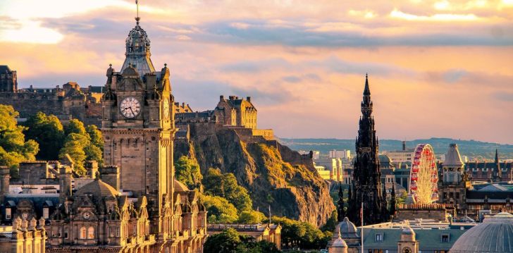 Tavęs laukia poilsis Škotija įsikūrusiame HOLIDAY INN EDINBURGH CITY - WEST