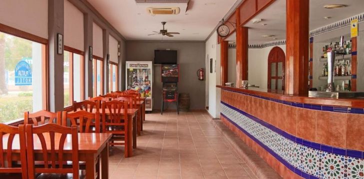 Geras kainos ir kokybės santykis atostogoms - viešbutis HOTEL COMARRUGA PLATJA