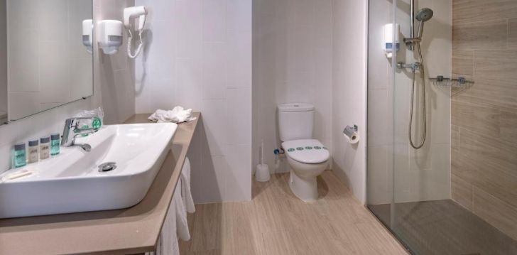 Planuoji kelionę į Ispanija? apsistokite 3 viešbutyje 4R HOTEL MIRAMAR CALAFELL.