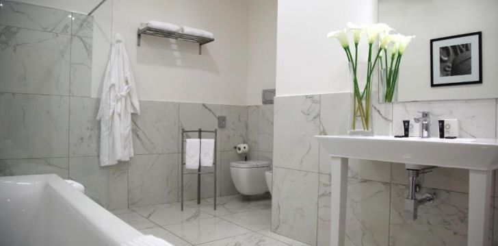Viešbutis STELLE HOTEL THE BUSINEST įsikūręs Italija.