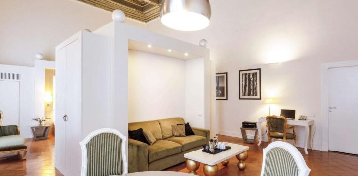 viešbutis PALAZZO CARACCIOLO NAPOLI - MGALLERY BY SOFITEL įsikūręs Italija.