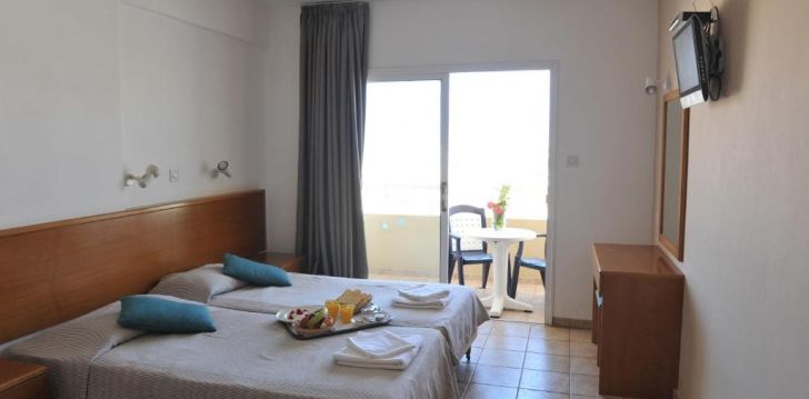 apsistokite CAPTAIN KARAS HOLIDAYS APARTMENTS viešbutyje už gerą kainą.