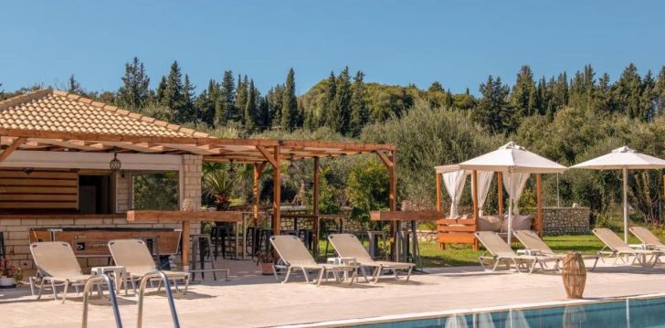 Planuoji kelionę į ? apsistokite 4 viešbutyje EKATI MARE BOUTIQUE RESORT. 