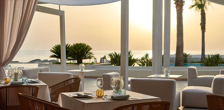 Viešbutis CAPOVATICANO RESORT THALASSO & SPA įsikūręs .