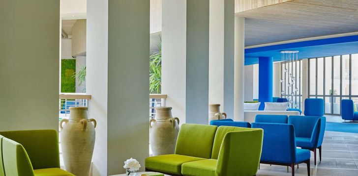 Viešbutis CAPOVATICANO RESORT THALASSO & SPA įsikūręs .