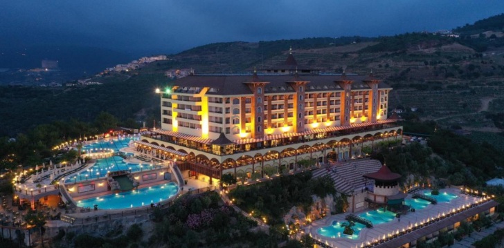 UTOPIA WORLD HOTEL - klientų vertinamas, kaip geras kainos ir kokybės santykis. 