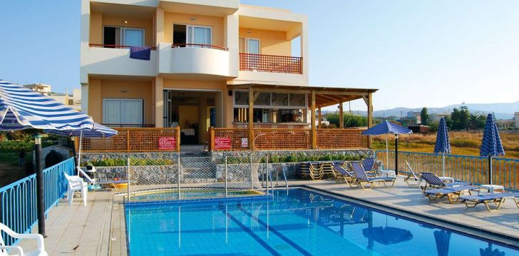 Apsistokite DANAOS BEACH APARTMENTS viešbutyje už gerą kainą. 