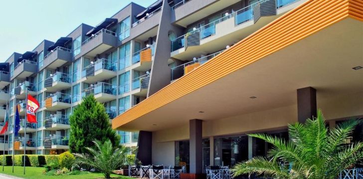 apsistokite EXCELSIOR GOLDEN SANDS viešbutyje už gerą kainą. 