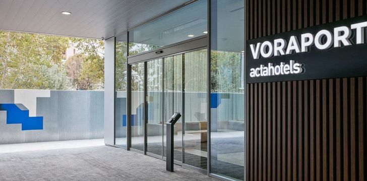 apsistokite ACTA VORAPORT viešbutyje už gerą kainą. 