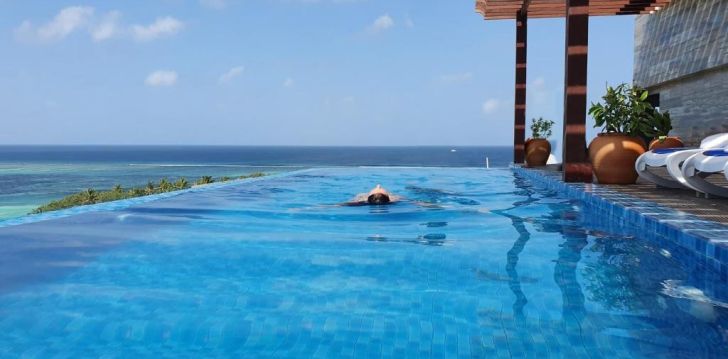 Rinkitės viešbutį ARENA BEACH & FUSHI SEAVIEW kelionei į Maldyvai