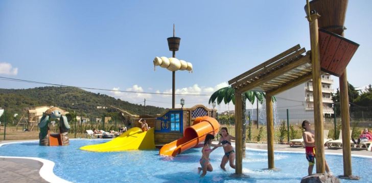 planuoji kelionę į Ispanija? apsistokite 4 viešbutyje HOTEL EUROPA SPLASH & SPA.