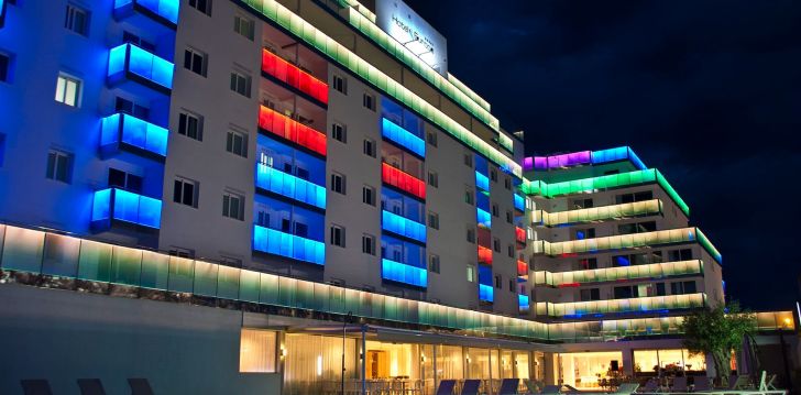 rinkitės viešbutį HOTEL EUROPA SPLASH & SPA kelionei į Ispanija