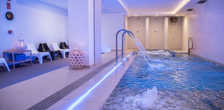 apsistokite HOTEL EUROPA SPLASH & SPA viešbutyje už gerą kainą. 