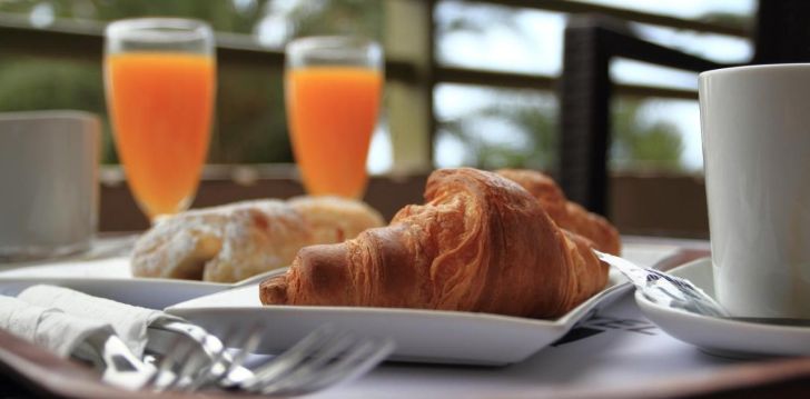 planuoji kelionę į Ispanija? apsistokite 3 viešbutyje HOTEL ALBAHIA.