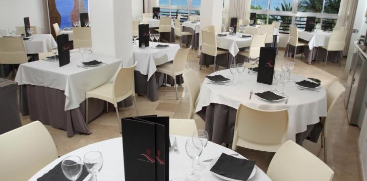 planuoji kelionę į Ispanija? apsistokite 3 viešbutyje HOTEL ALBAHIA. 