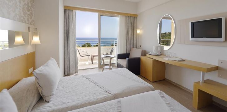 apsistokite LYCUS BEACH HOTEL viešbutyje už gerą kainą.