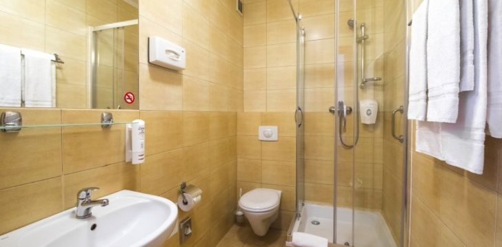Apsistokite BEST WESTERN HOTEL PORTOS viešbutyje už gerą kainą.