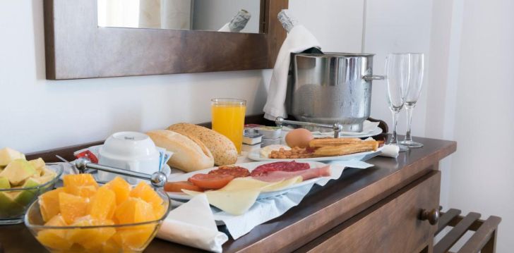 planuoji kelionę į Ispanija? apsistokite 3 viešbutyje HOTEL TOBOSO CHAPARIL.