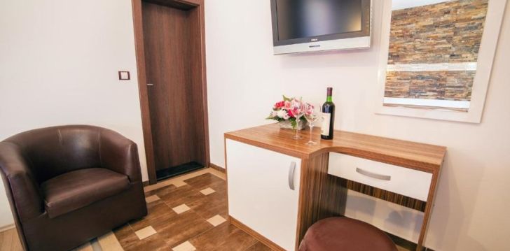 viešbutis APARTMENTS DIMIC ELITE įsikūręs Juodkalnija. 